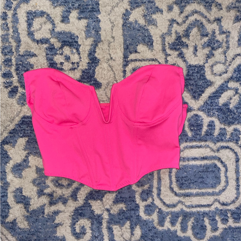 Brand new corset top. Stretchy material perfect for going out!